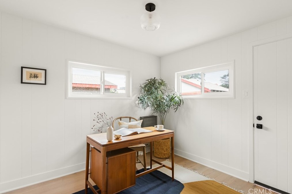 3912 Seneca Ave, Los Angeles CA  90039-1639 exterior