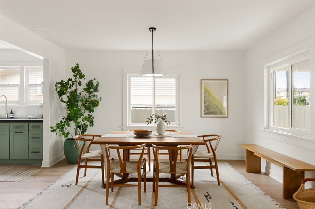 3912 Seneca Ave, Los Angeles CA  90039-1639 exterior