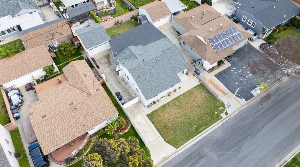 13846 Dunrobin Ave, Bellflower CA 90706-2420 exterior