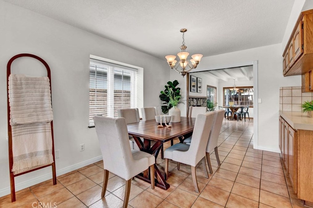 2838 Orange Grv Ave, Orange CA 92867-7346 exterior