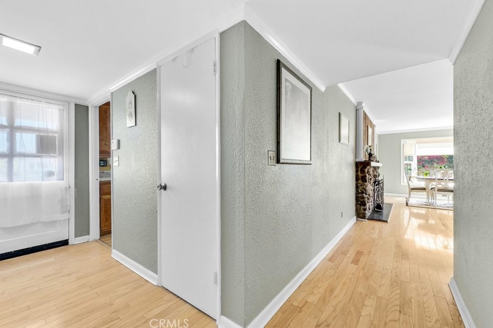 1027 Marjan St, Anaheim CA  92806-5034 exterior