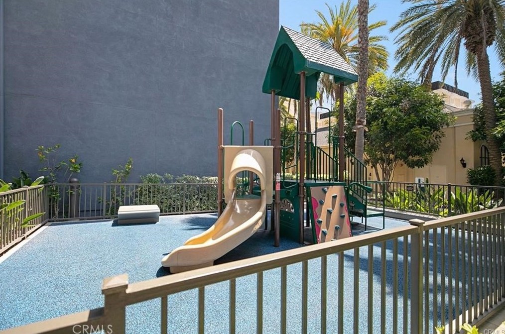 2330 Scholarship, Irvine CA  92612-5683 exterior