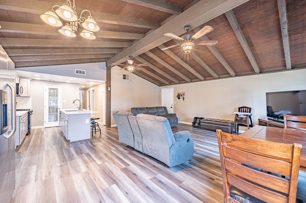 3440 Torrey St, Riverside CA  92503-5161 exterior