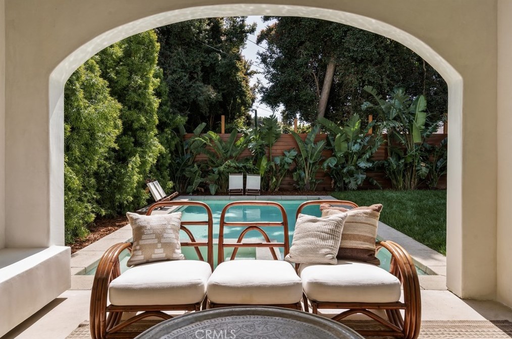 3706 Barry Ave, Los Angeles CA  90066-3204 exterior