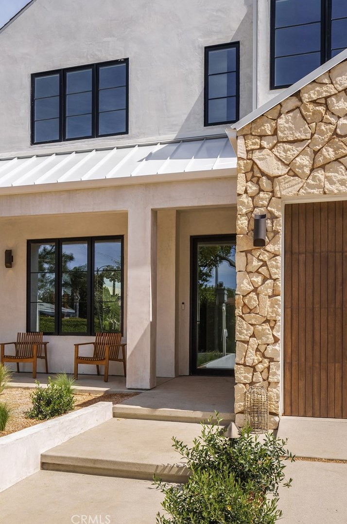 3706 Barry Ave, Los Angeles CA  90066-3204 exterior