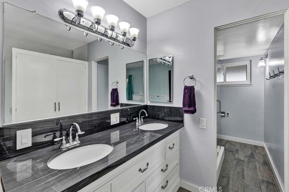 8187 Sherwood Pl, Riverside CA  92504-3439 exterior