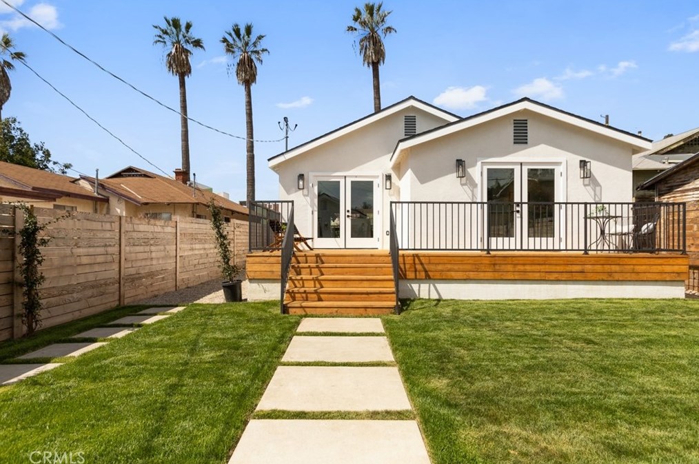 3346 Loosmore St, Los Angeles CA  90065-1711 exterior