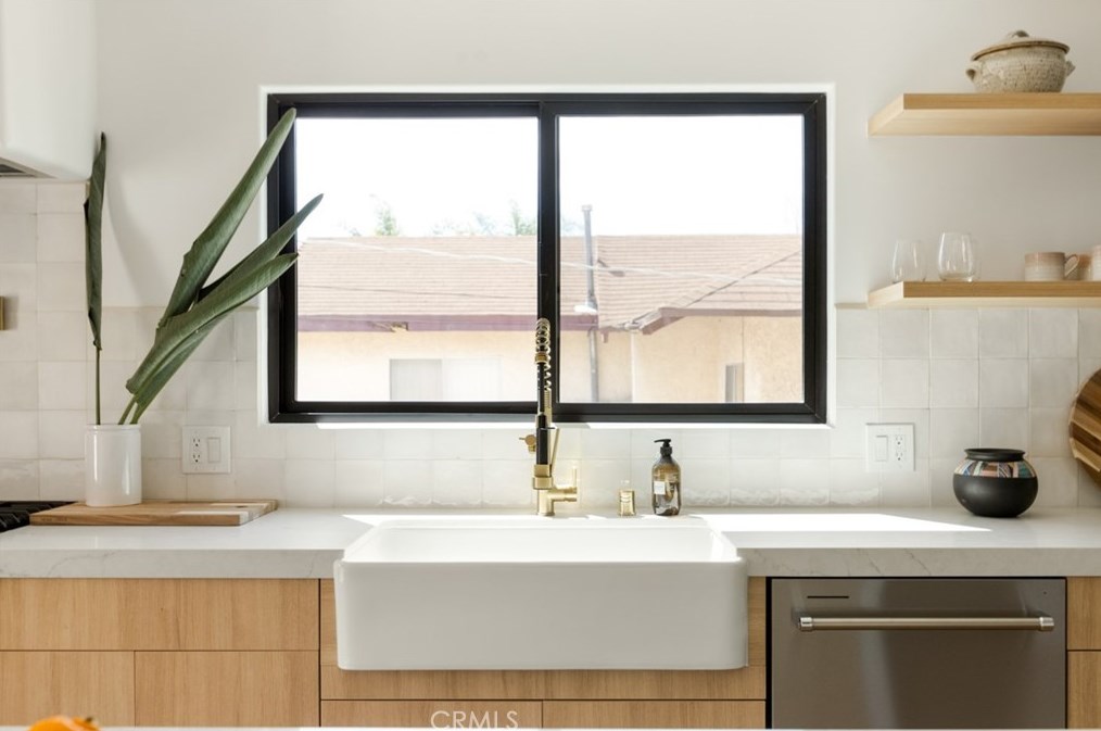 3346 Loosmore St, Los Angeles CA  90065-1711 exterior