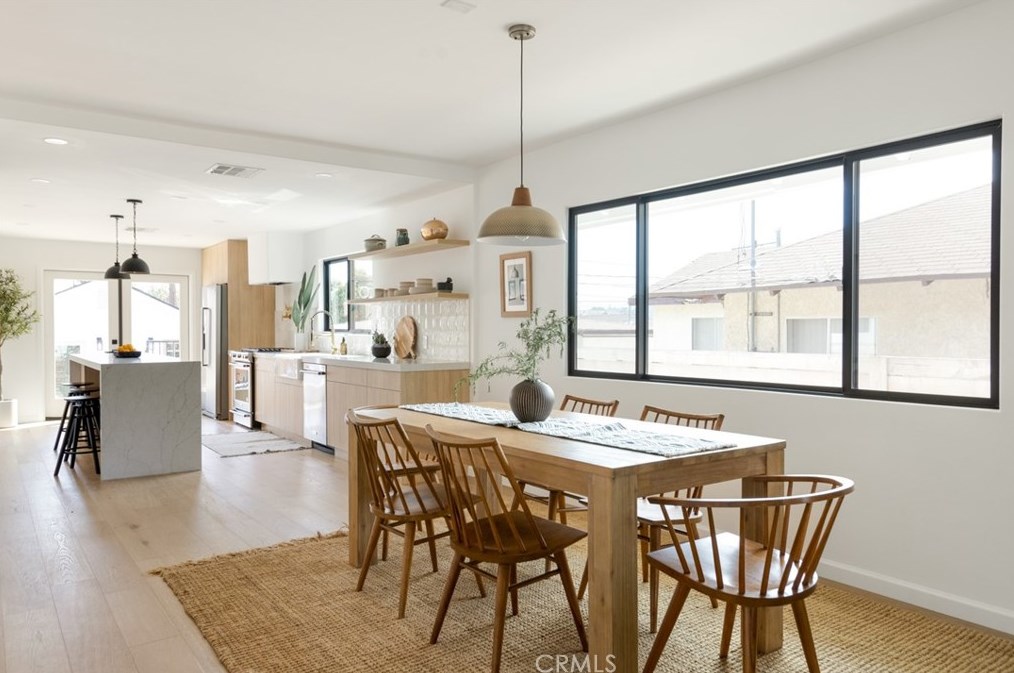 3346 Loosmore St, Los Angeles CA  90065-1711 exterior