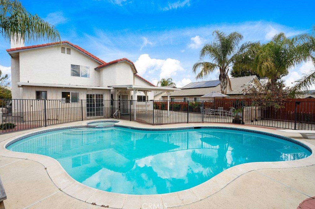 26463 Petaluma Ave, Moreno Valley CA  92555-2464 exterior