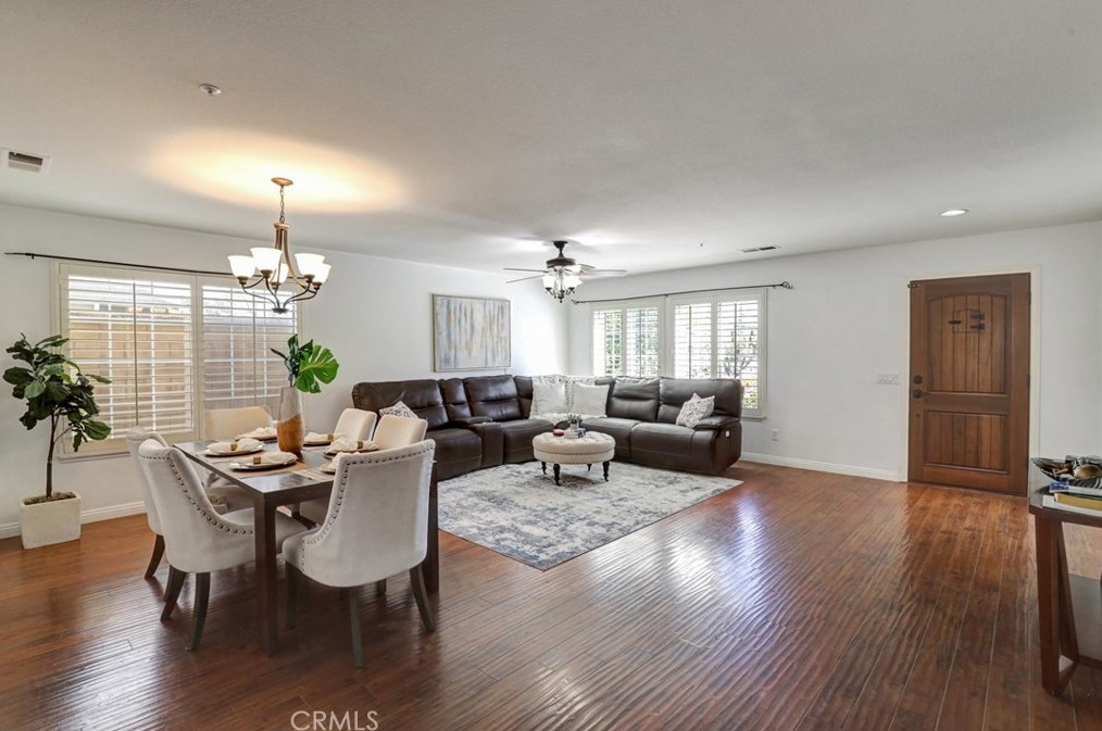 14 Arizona, Irvine CA  92606-1762 exterior