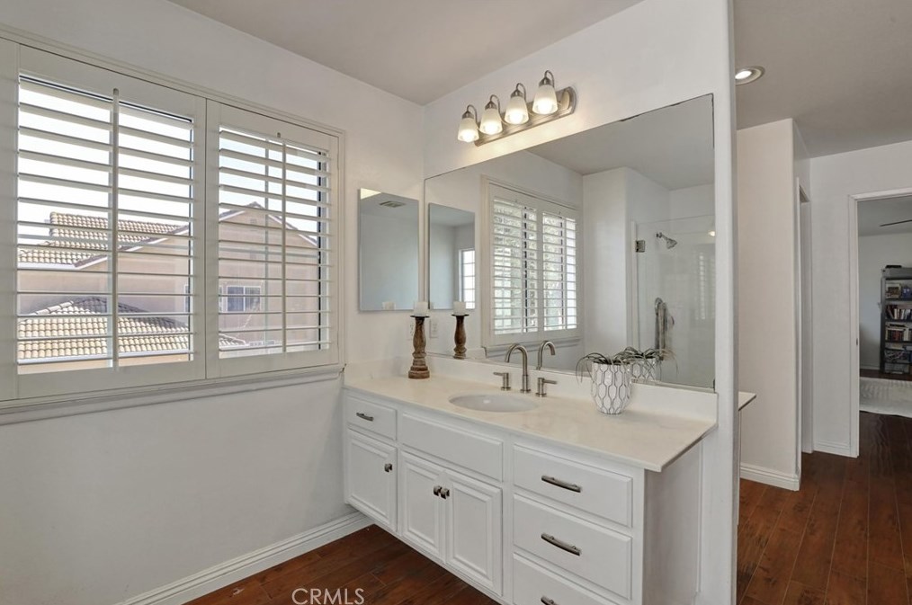 14 Arizona, Irvine CA  92606-1762 exterior