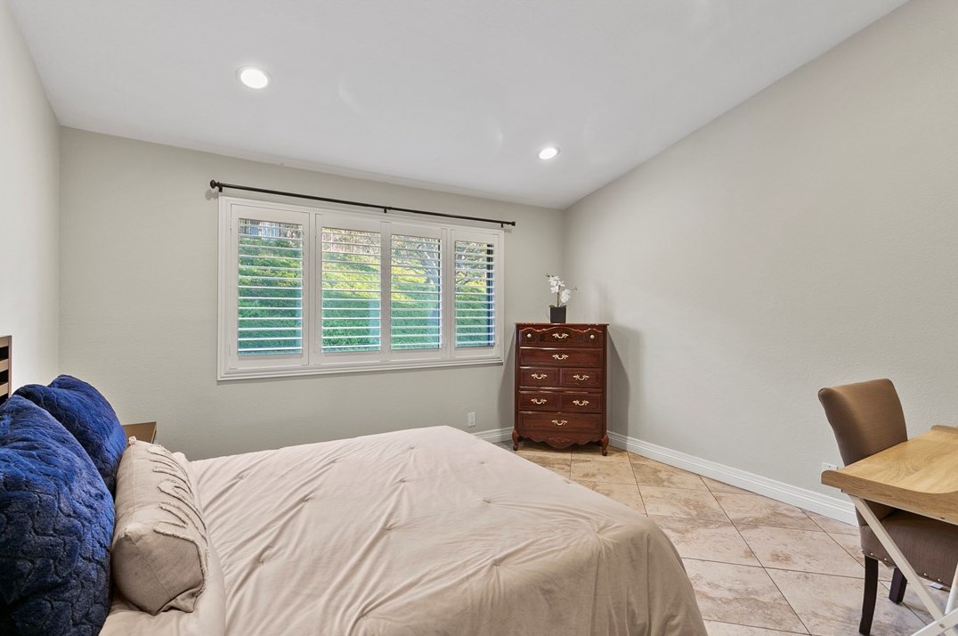 720 Palomino Ln, Anaheim CA  92807-4877 exterior