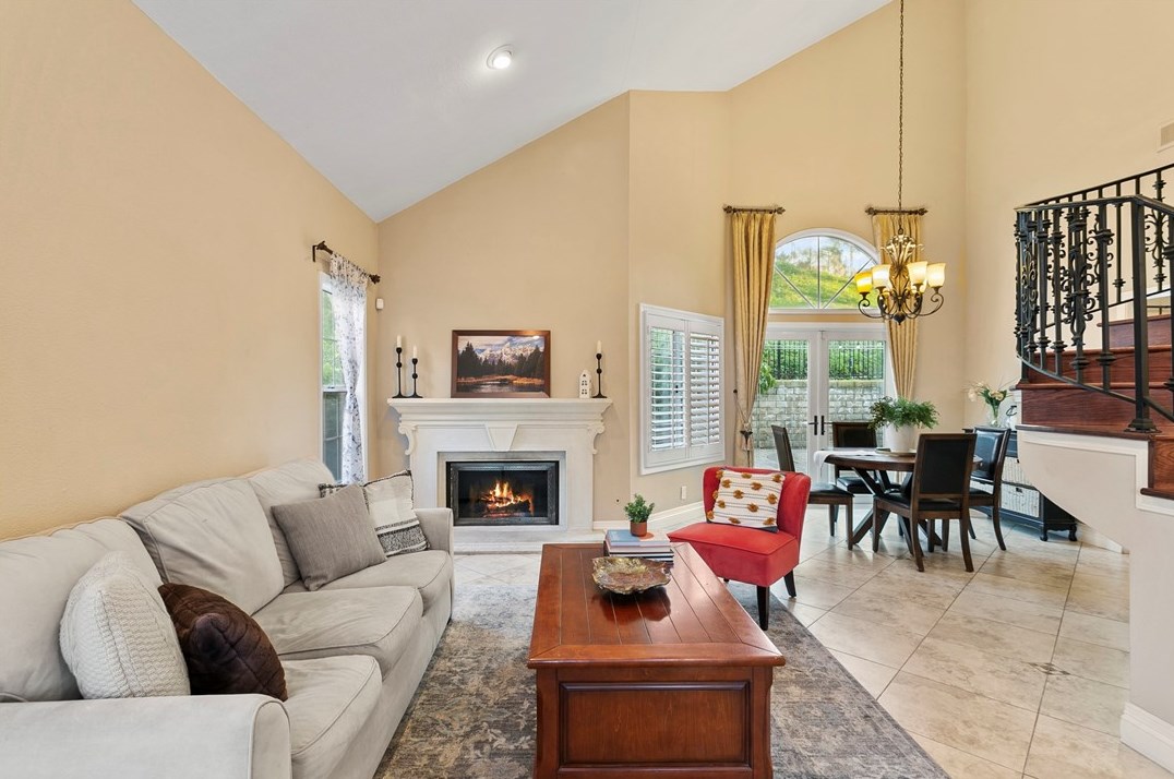 720 Palomino Ln, Anaheim CA  92807-4877 exterior