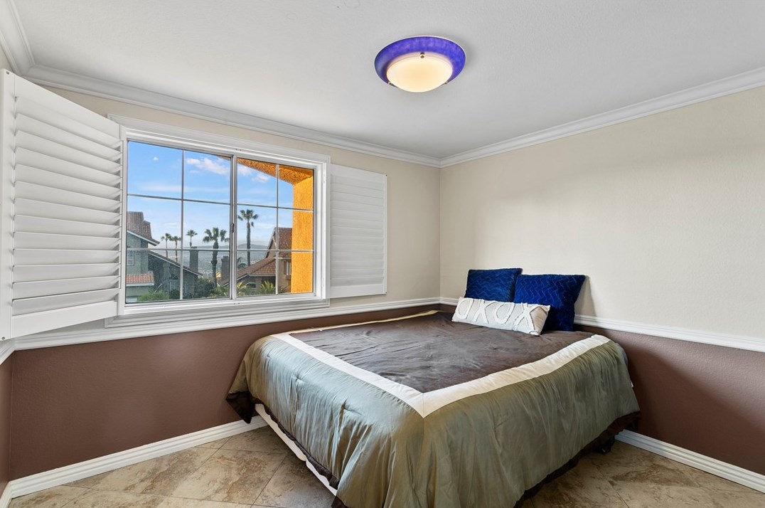 720 Palomino Ln, Anaheim CA  92807-4877 exterior