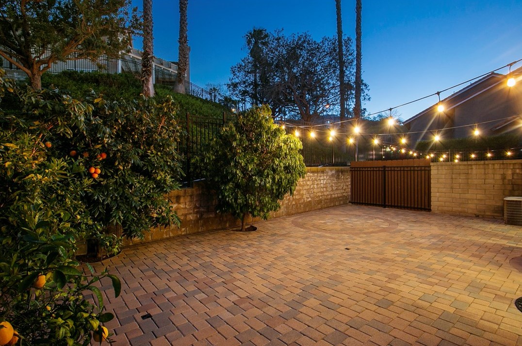 720 Palomino Ln, Anaheim CA  92807-4877 exterior