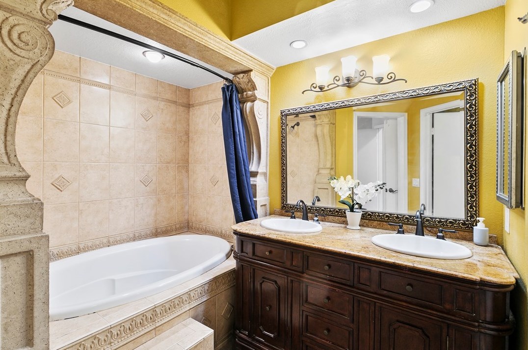 720 Palomino Ln, Anaheim CA  92807-4877 exterior