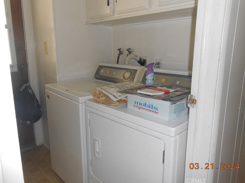 7101 Rosecrans Ave, Paramount CA  90723-2532 exterior