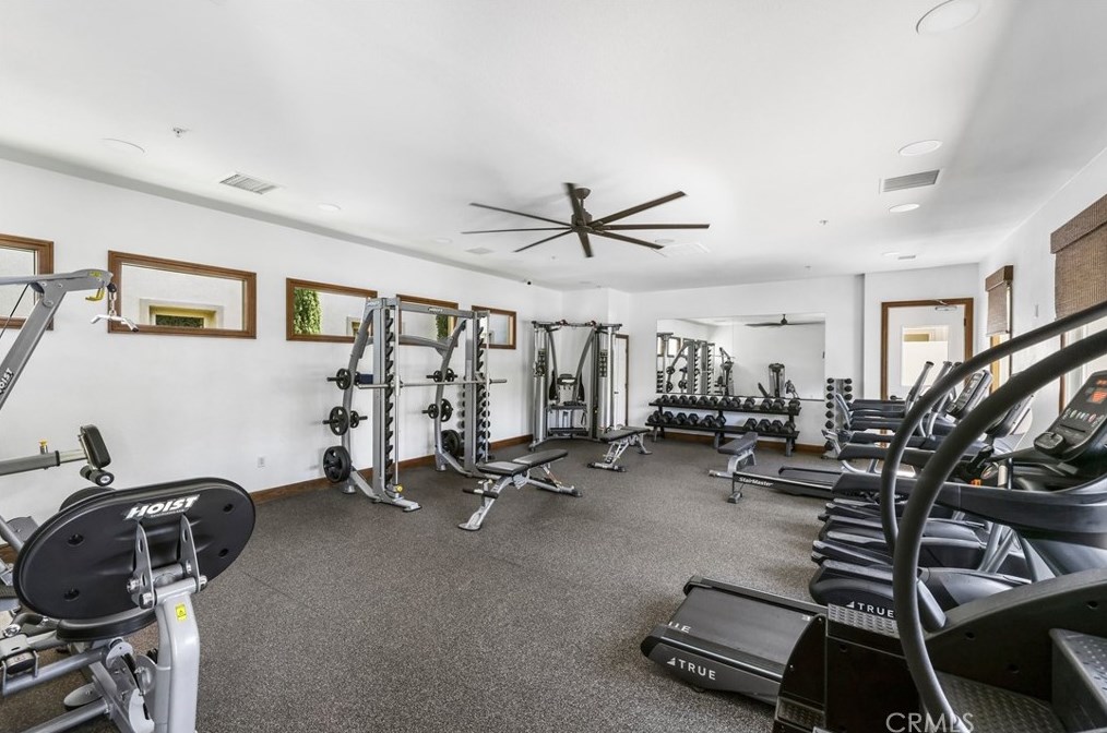 594 Melrose St, Anaheim CA  92805-4710 exterior