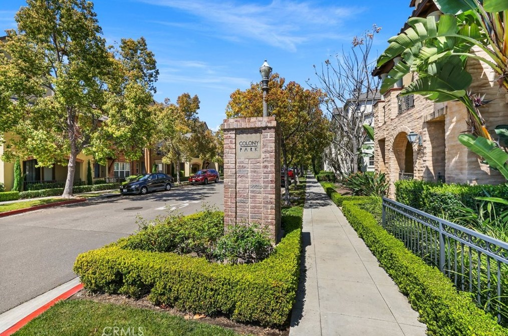 594 Melrose St, Anaheim CA  92805-4710 exterior