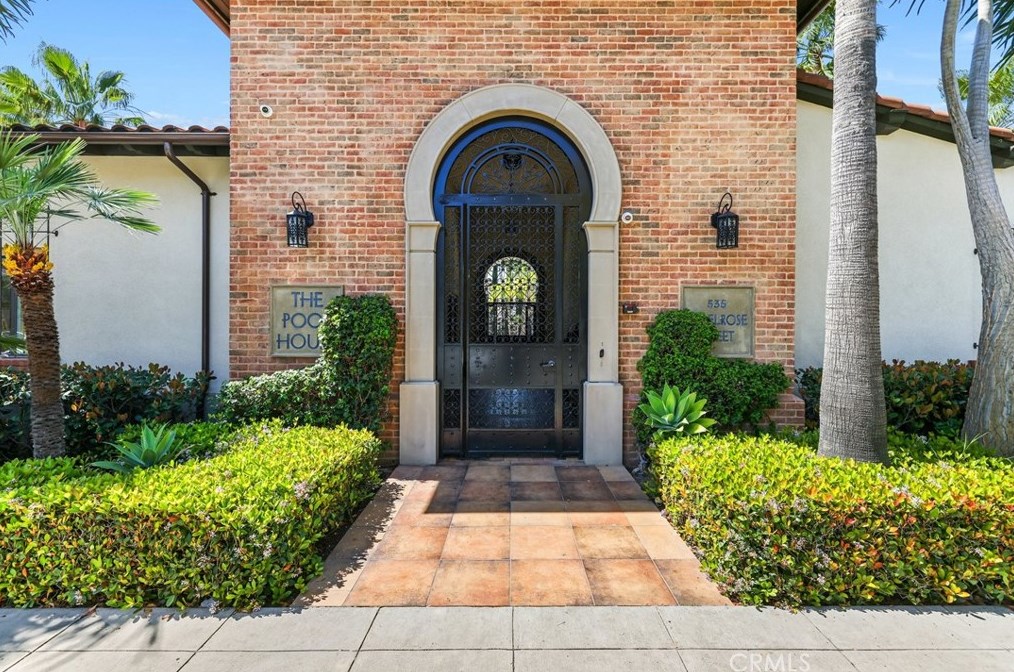 594 Melrose St, Anaheim CA  92805-4710 exterior