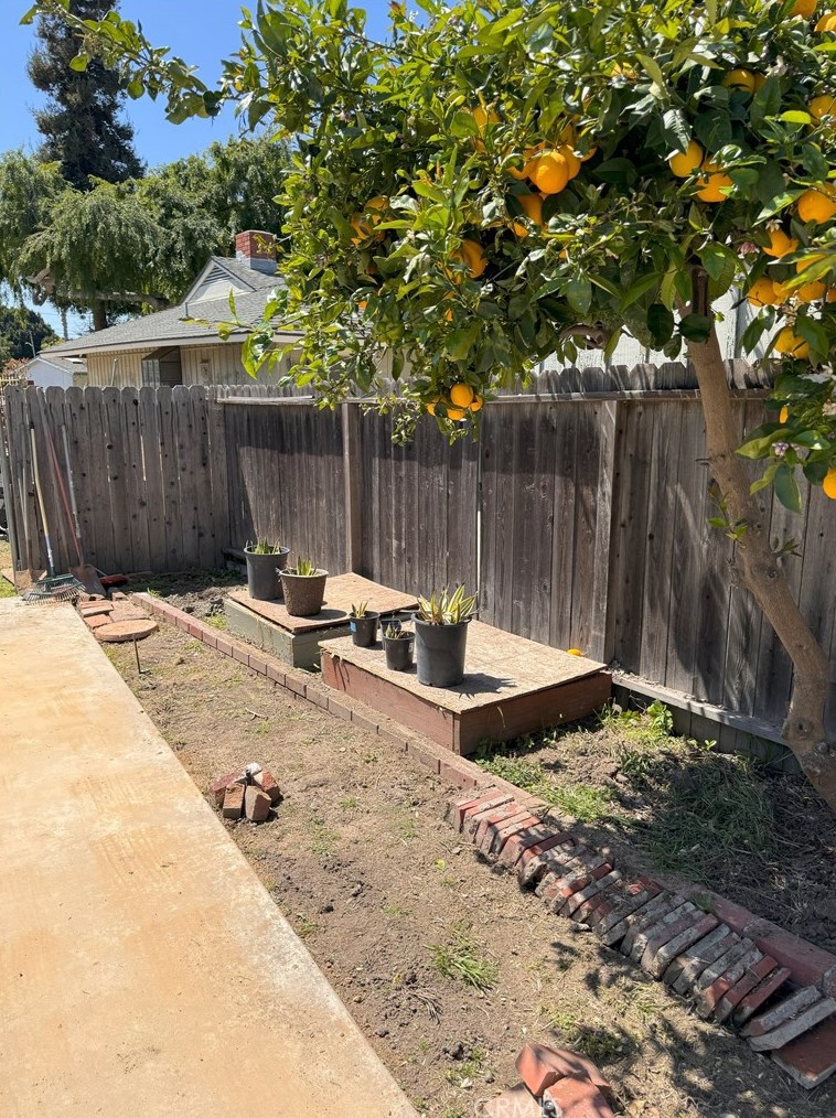 6443 Bayard St, Long Beach CA  90815-3402 exterior