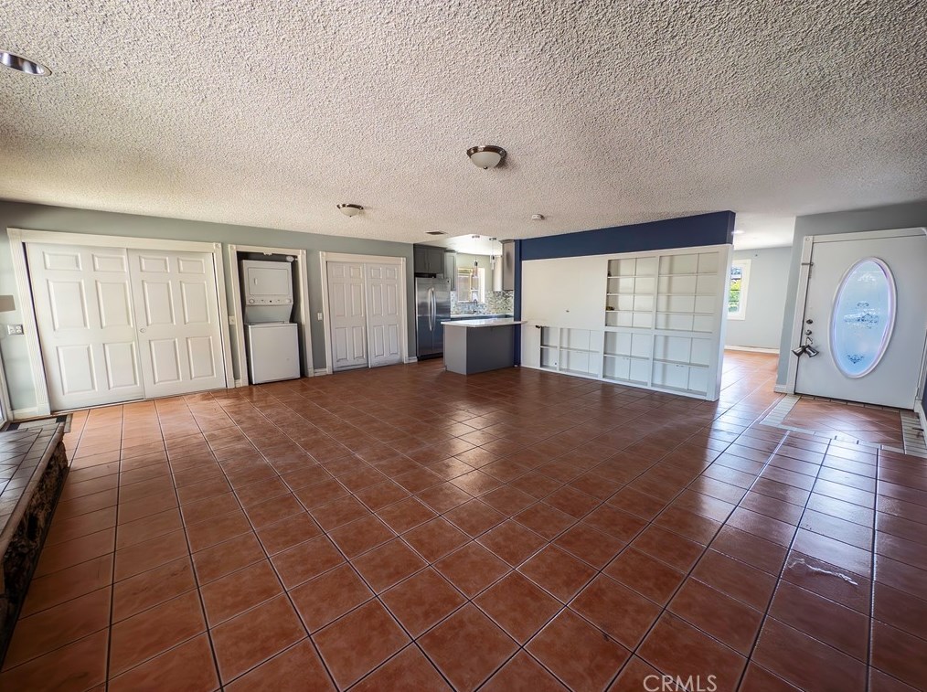 2673 Yale Ave, Anaheim CA  92801-4953 exterior