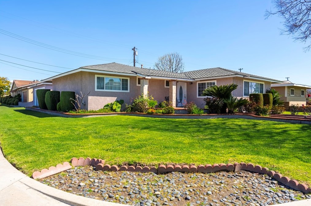 2673 Yale Ave, Anaheim CA  92801-4953 exterior