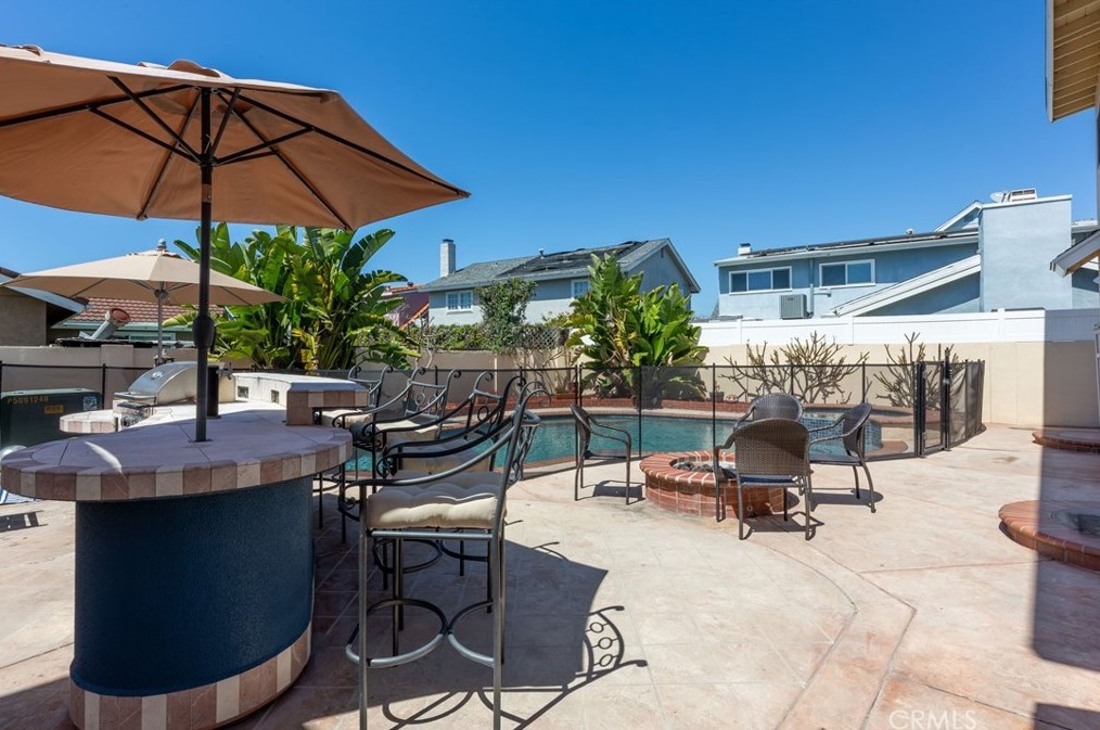 8201 Santa Margarita Ln, Buena Park CA  90623-2218 exterior