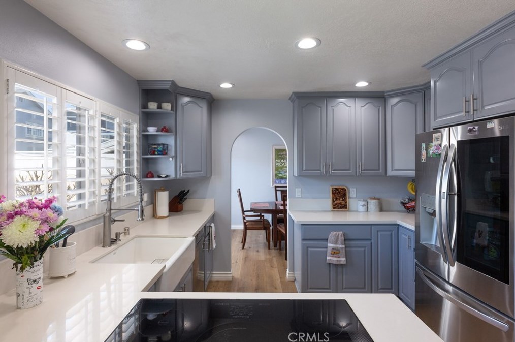 8201 Santa Margarita Ln, Buena Park CA  90623-2218 exterior