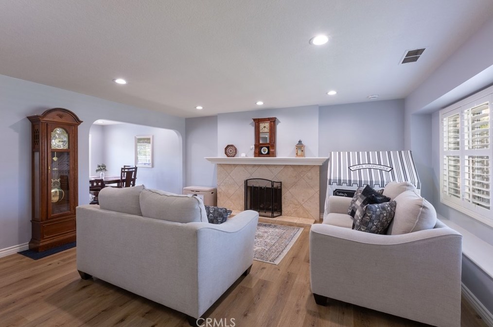8201 Santa Margarita Ln, Buena Park CA  90623-2218 exterior