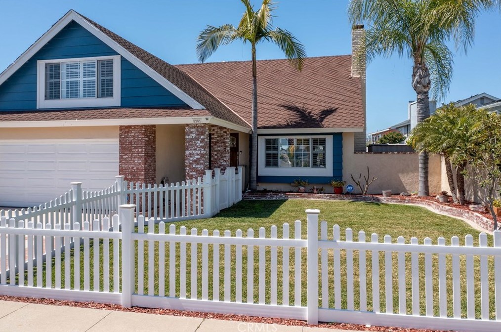 8201 Santa Margarita Ln, Buena Park CA  90623-2218 exterior