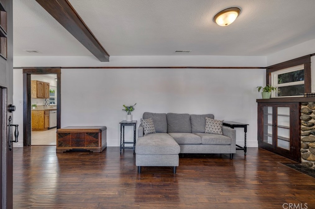 668 Texas St, Pomona CA  91768-3540 exterior