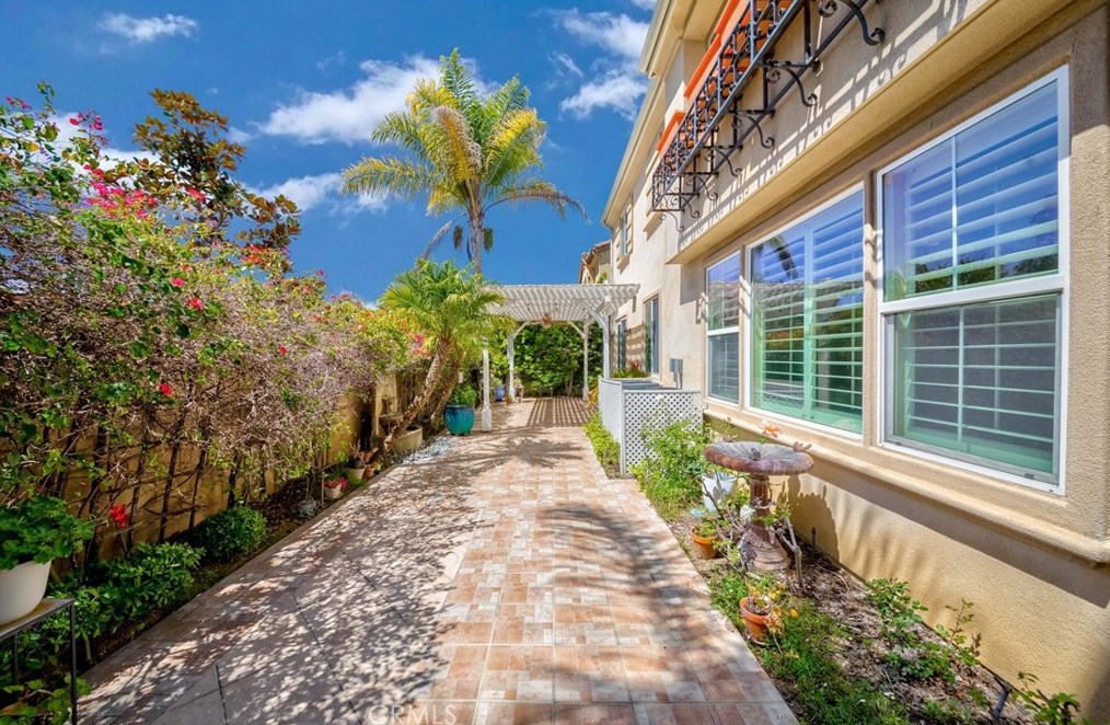 1320 Marigold Ave, La Habra CA  90631-9252 exterior