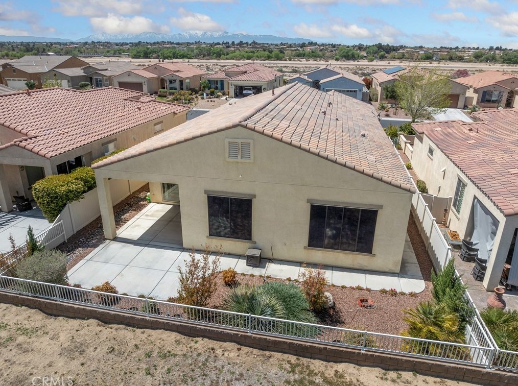 10575 Green Valley Rd, Apple Valley CA  92308-3689 exterior