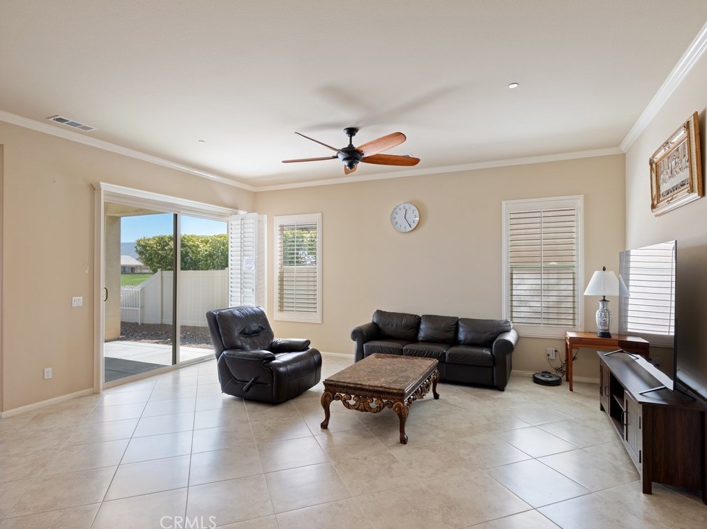 10575 Green Valley Rd, Apple Valley CA  92308-3689 exterior