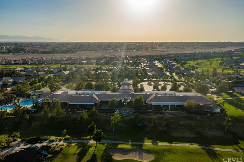 10575 Green Valley Rd, Apple Valley CA  92308-3689 exterior