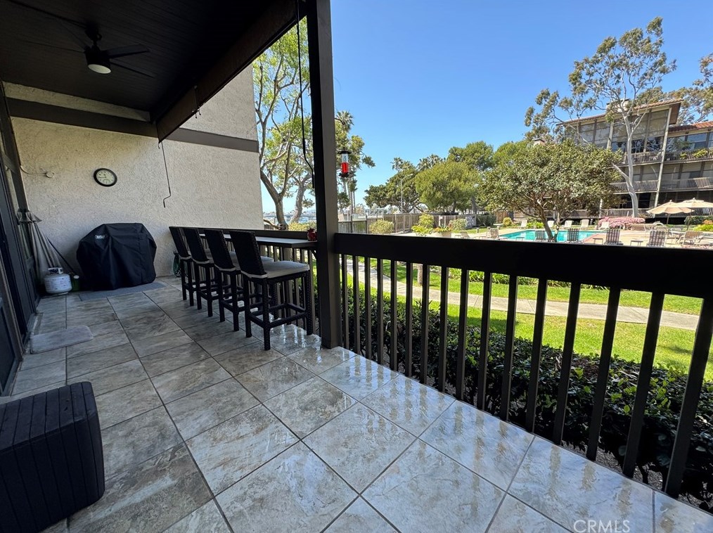 6111 Marina Pacifica Dr, Long Beach CA  90803-3876 exterior