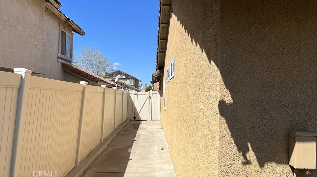 14132 Port Royal Pl, Moreno Valley CA exterior