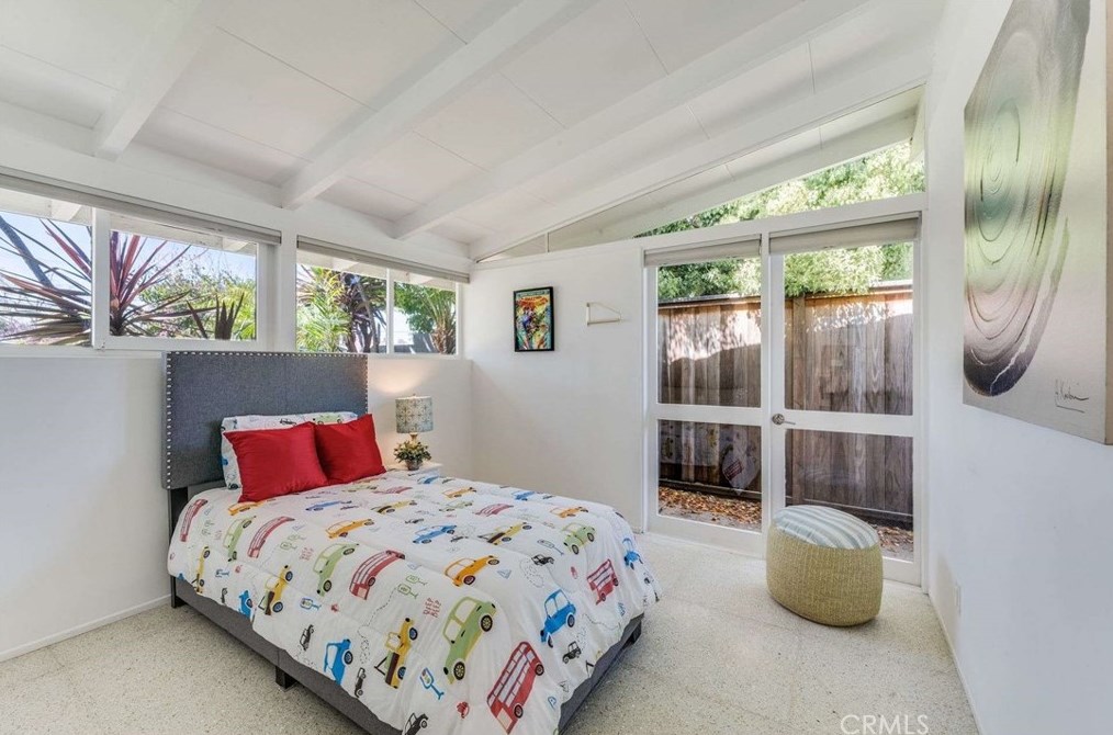 3146 Lees Ave, Long Beach CA  90808-4217 exterior