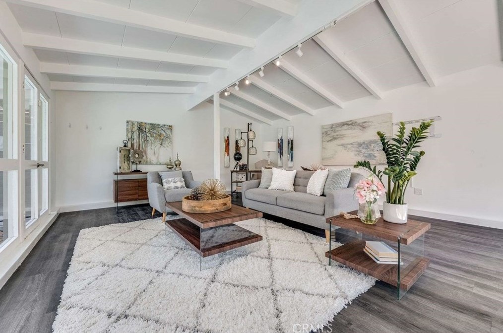 3146 Lees Ave, Long Beach CA  90808-4217 exterior