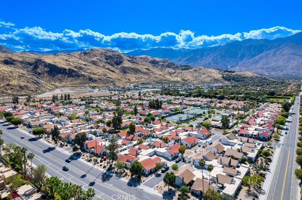 2355 Gene Autry Trl, Palm Springs CA  92264-5863 exterior