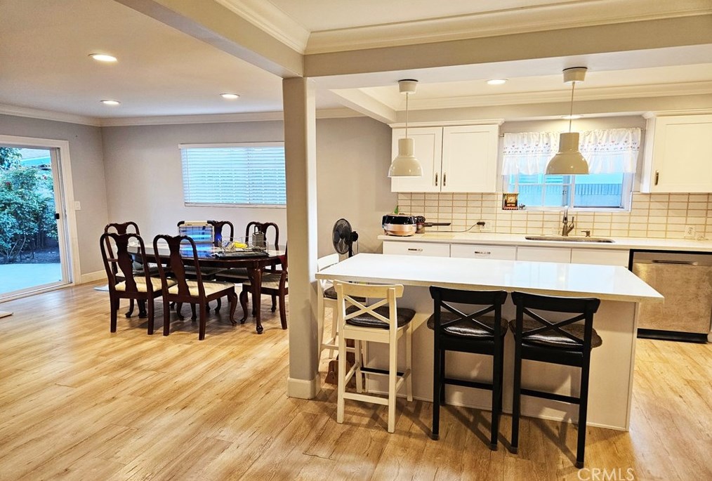 1924 Chateau Ave, Anaheim CA 92804-4411 exterior