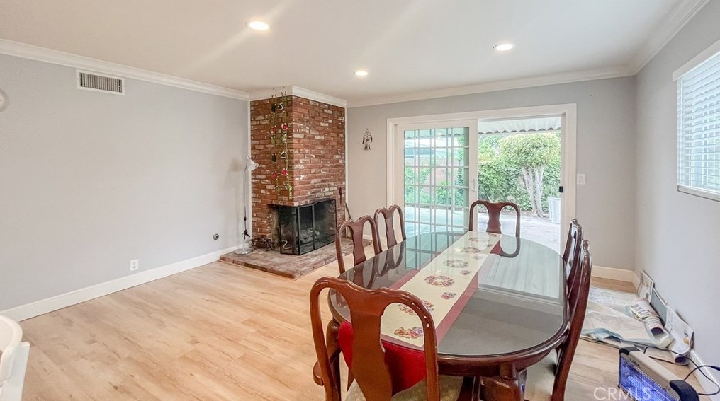 1924 Chateau Ave, Anaheim CA 92804-4411 exterior