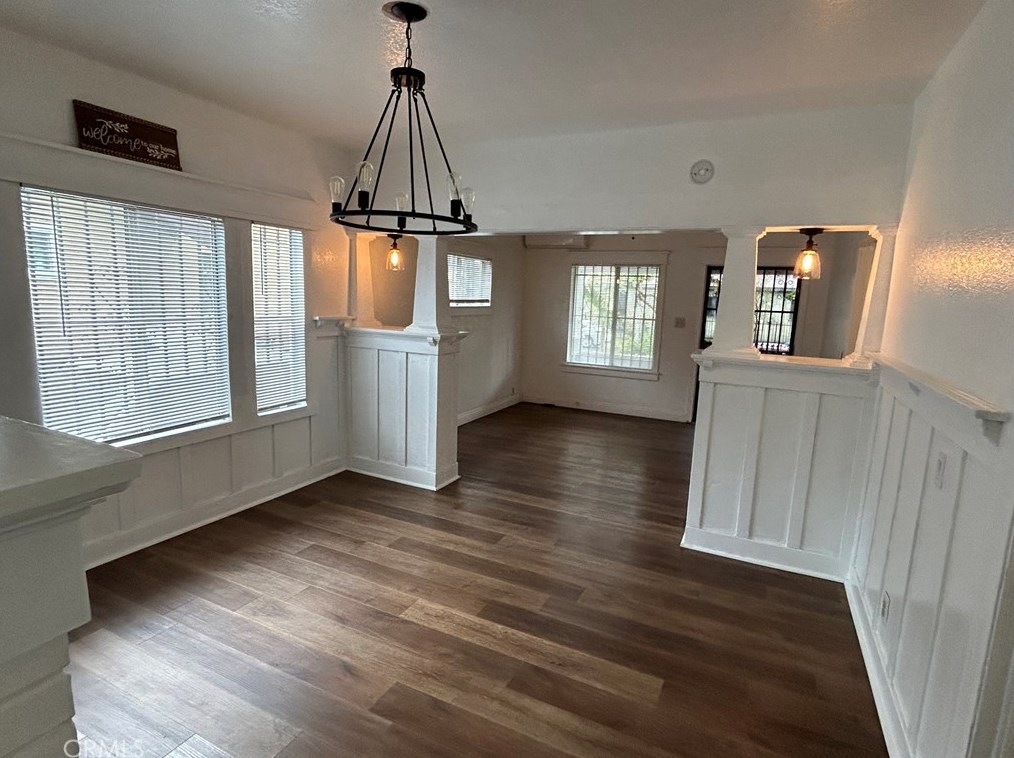 876 35th St, Los Angeles CA  90011-2804 exterior