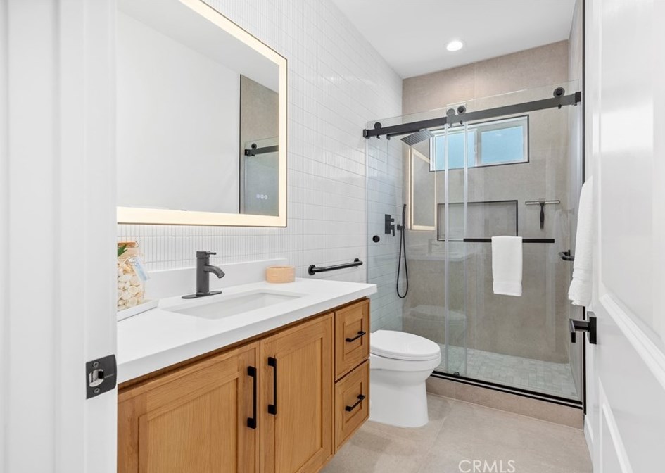 16396 Sandalwood St, Santa Ana CA  92708-1941 exterior