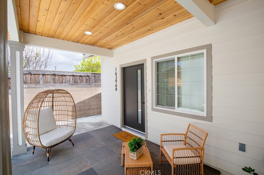 16396 Sandalwood St, Santa Ana CA  92708-1941 exterior