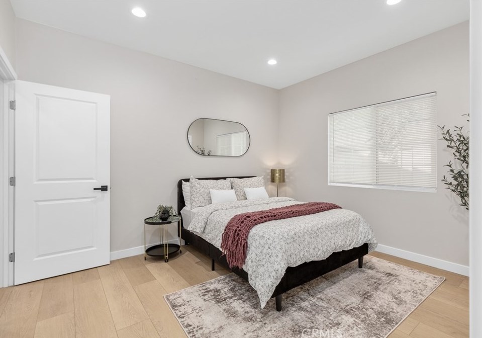 16396 Sandalwood St, Santa Ana CA  92708-1941 exterior