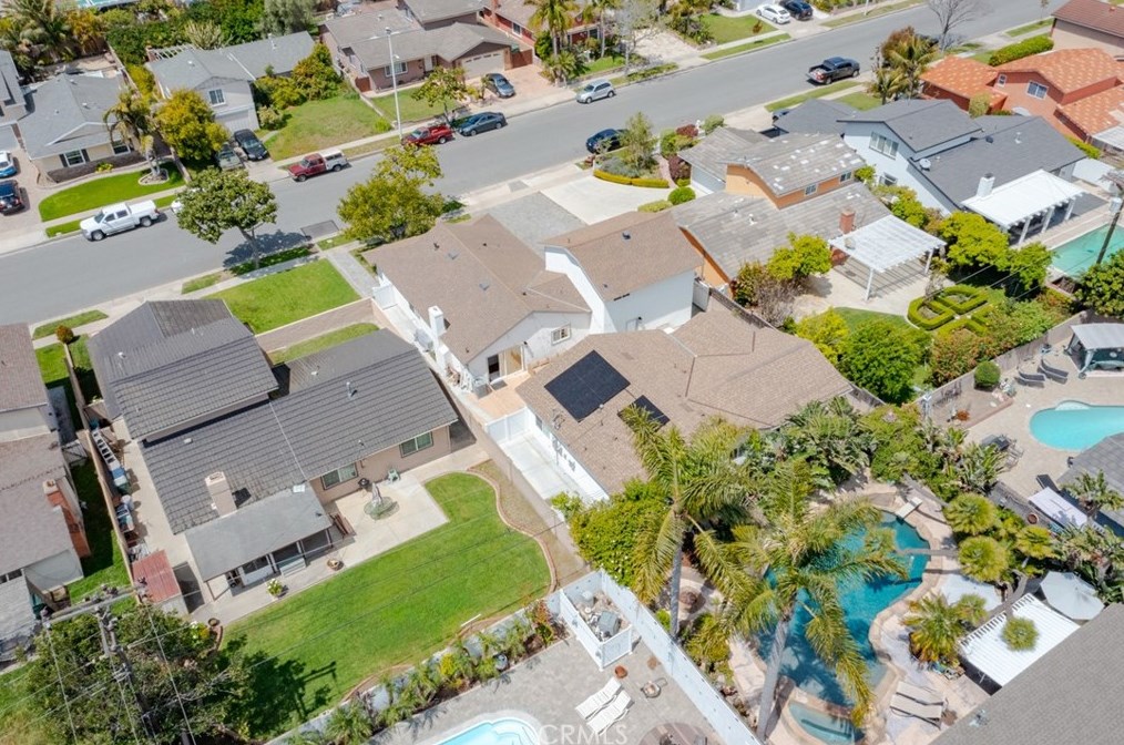 16396 Sandalwood St, Santa Ana CA  92708-1941 exterior