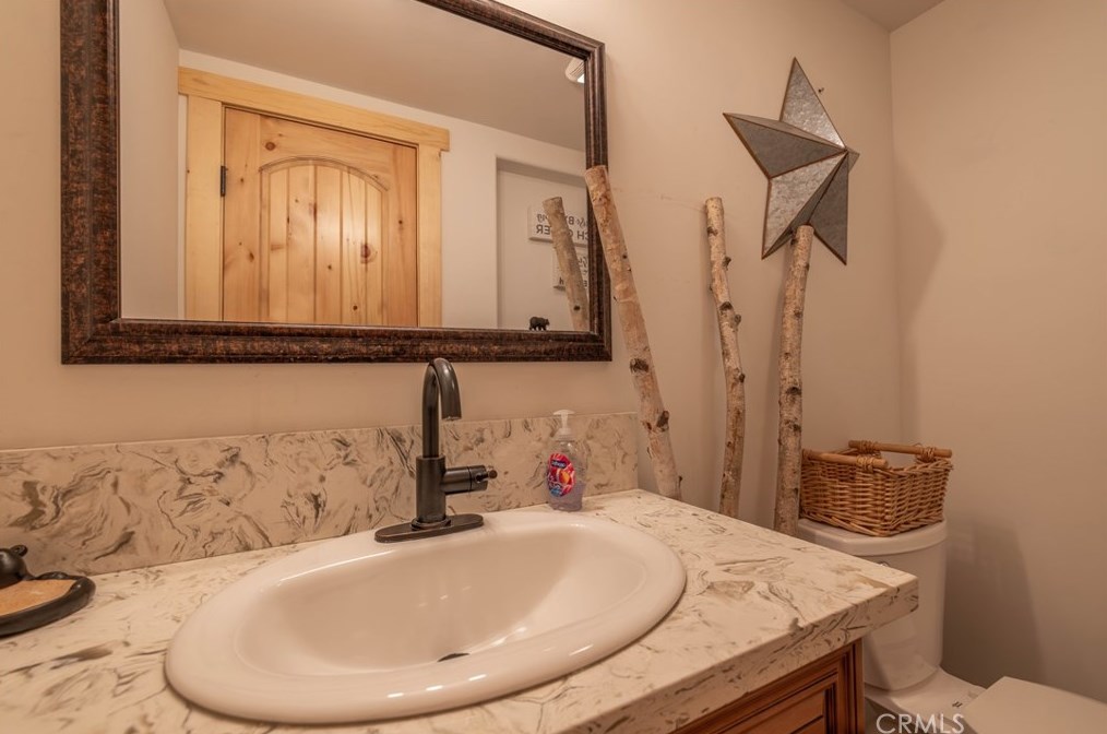 435 Ashwood Dr, Big Bear City CA  92314-8860 exterior